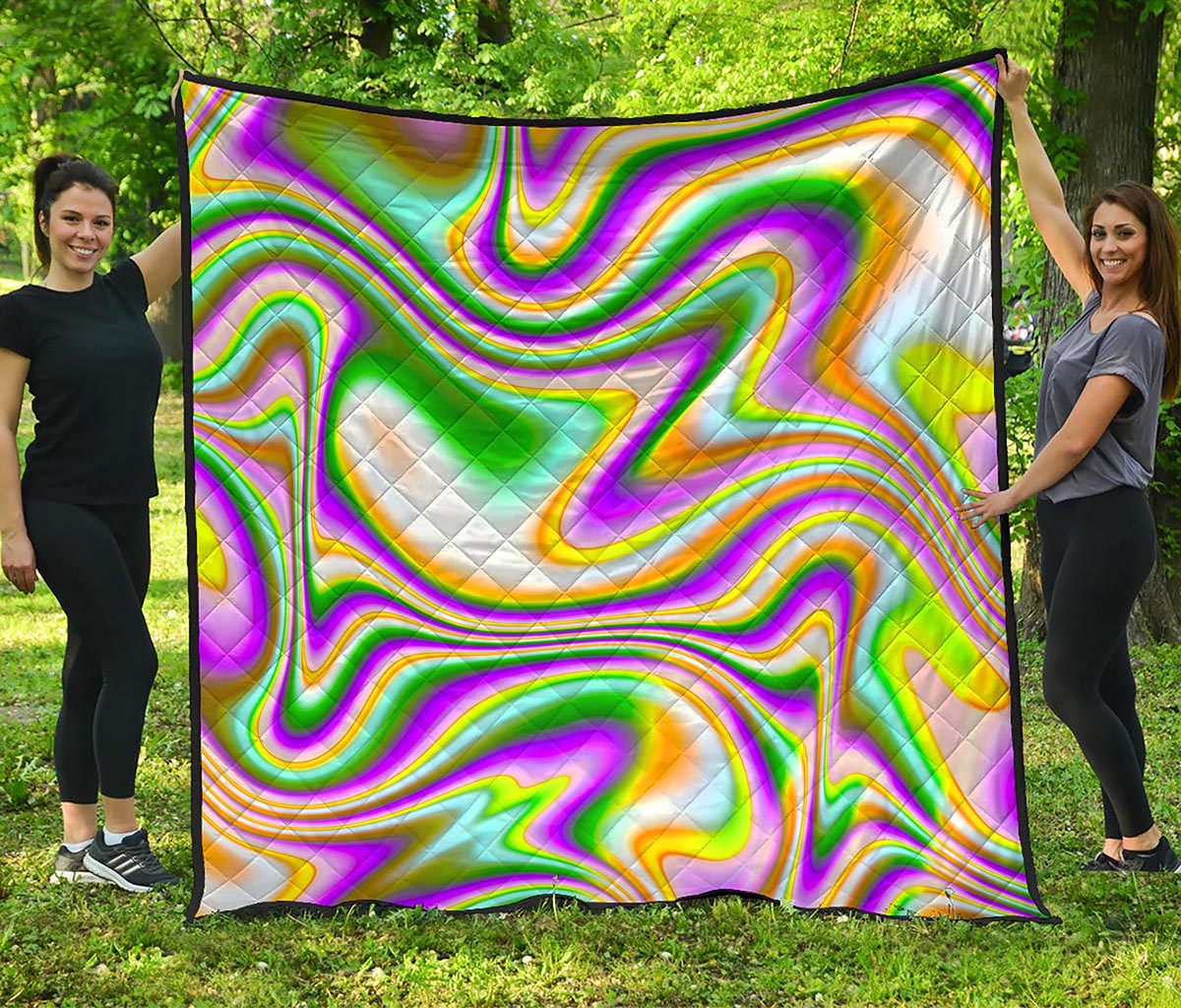 Abstract Holographic Liquid Trippy Print Quilt