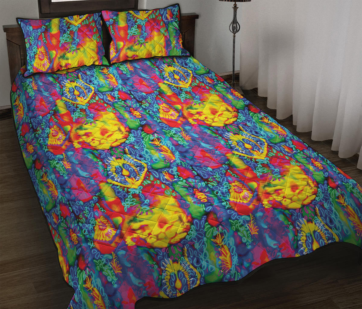 Abstract Psychedelic Print Quilt Bed Set
