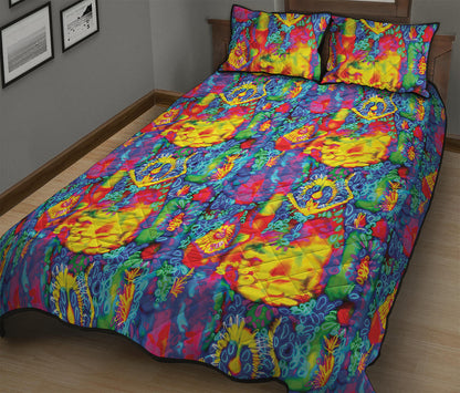 Abstract Psychedelic Print Quilt Bed Set