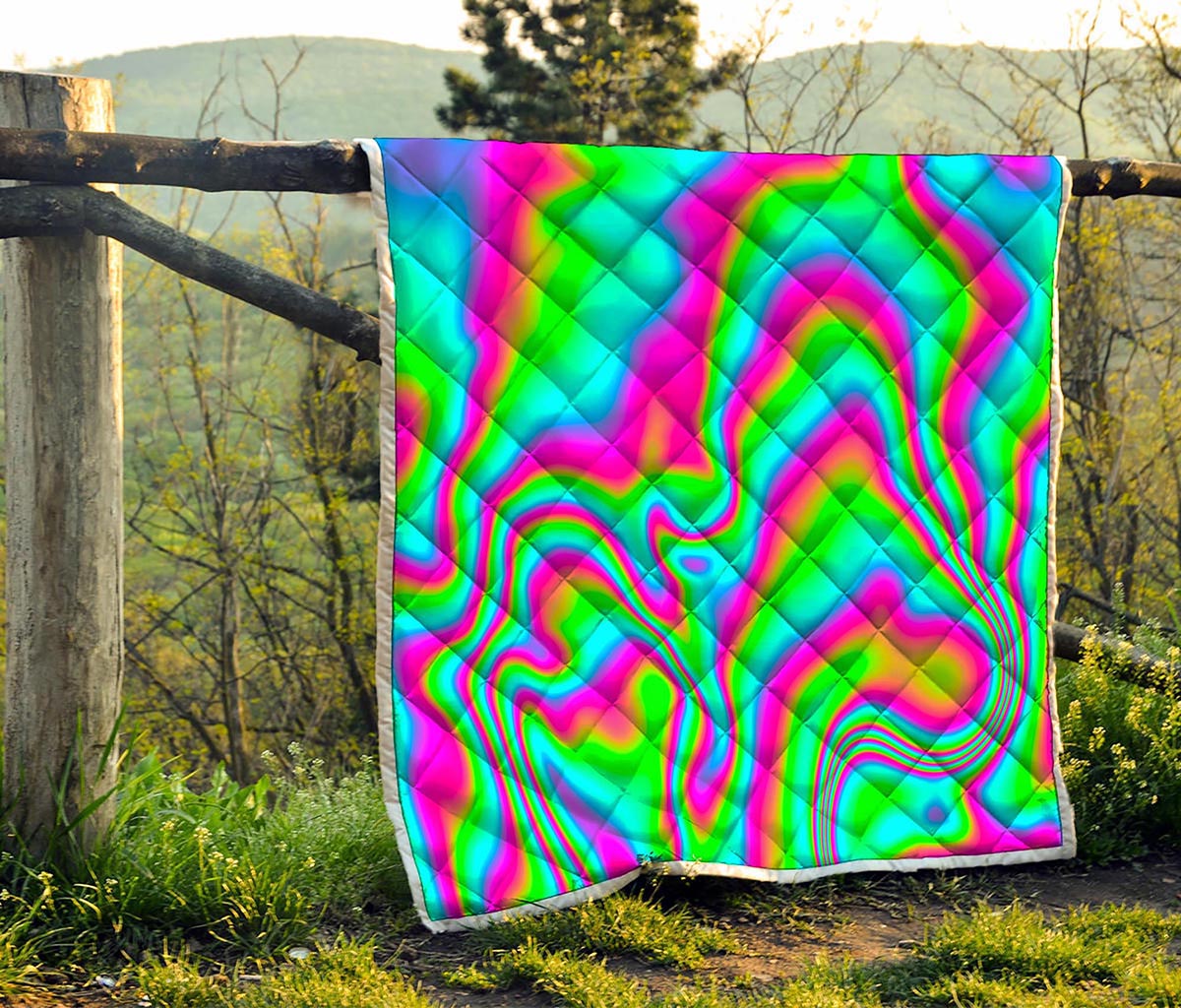 Abstract Psychedelic Trippy Print Quilt