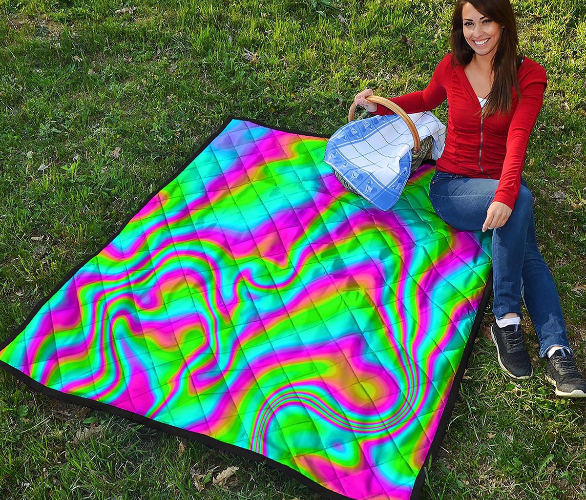 Abstract Psychedelic Trippy Print Quilt