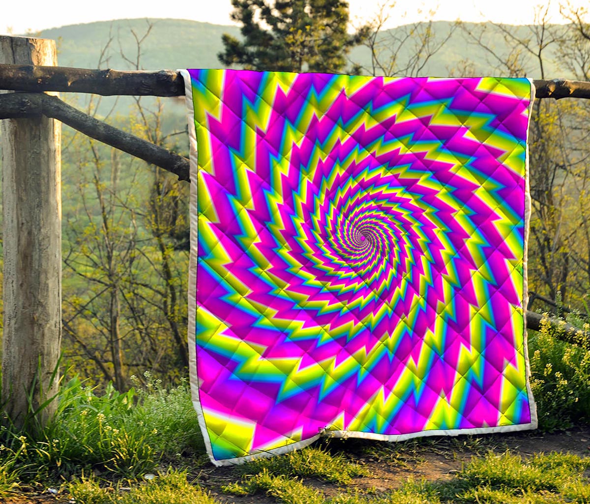 Abstract Twisted Moving Optical Illusion Quilt