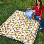 Acoustic Guitar Pattern Print Quilt