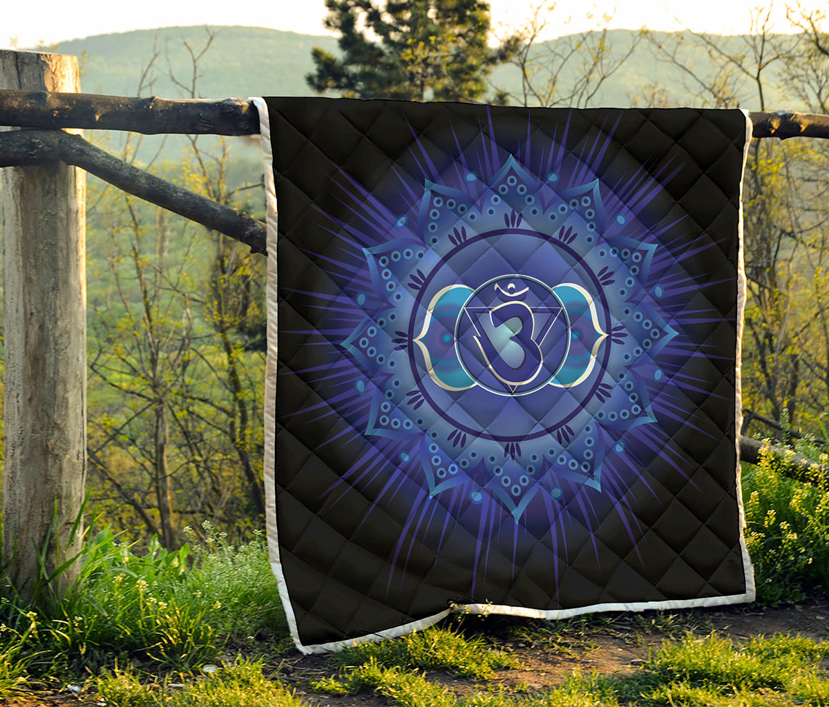 Ajna Chakra Mandala Print Quilt
