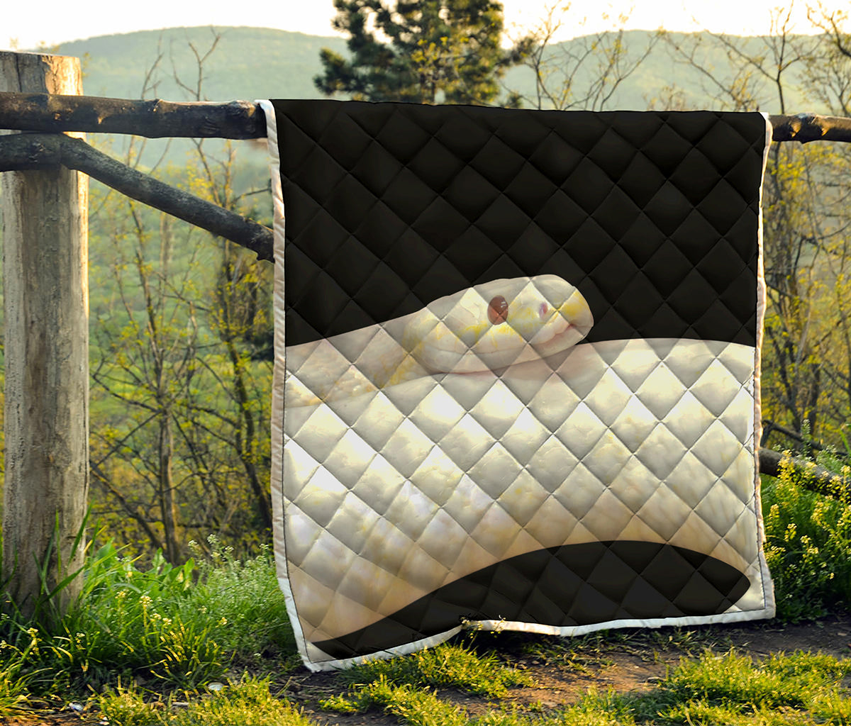 Albino Snake Print Quilt