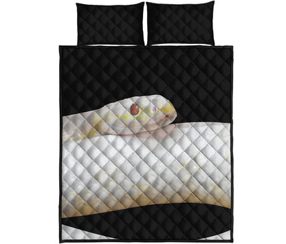 Albino Snake Print Quilt Bed Set