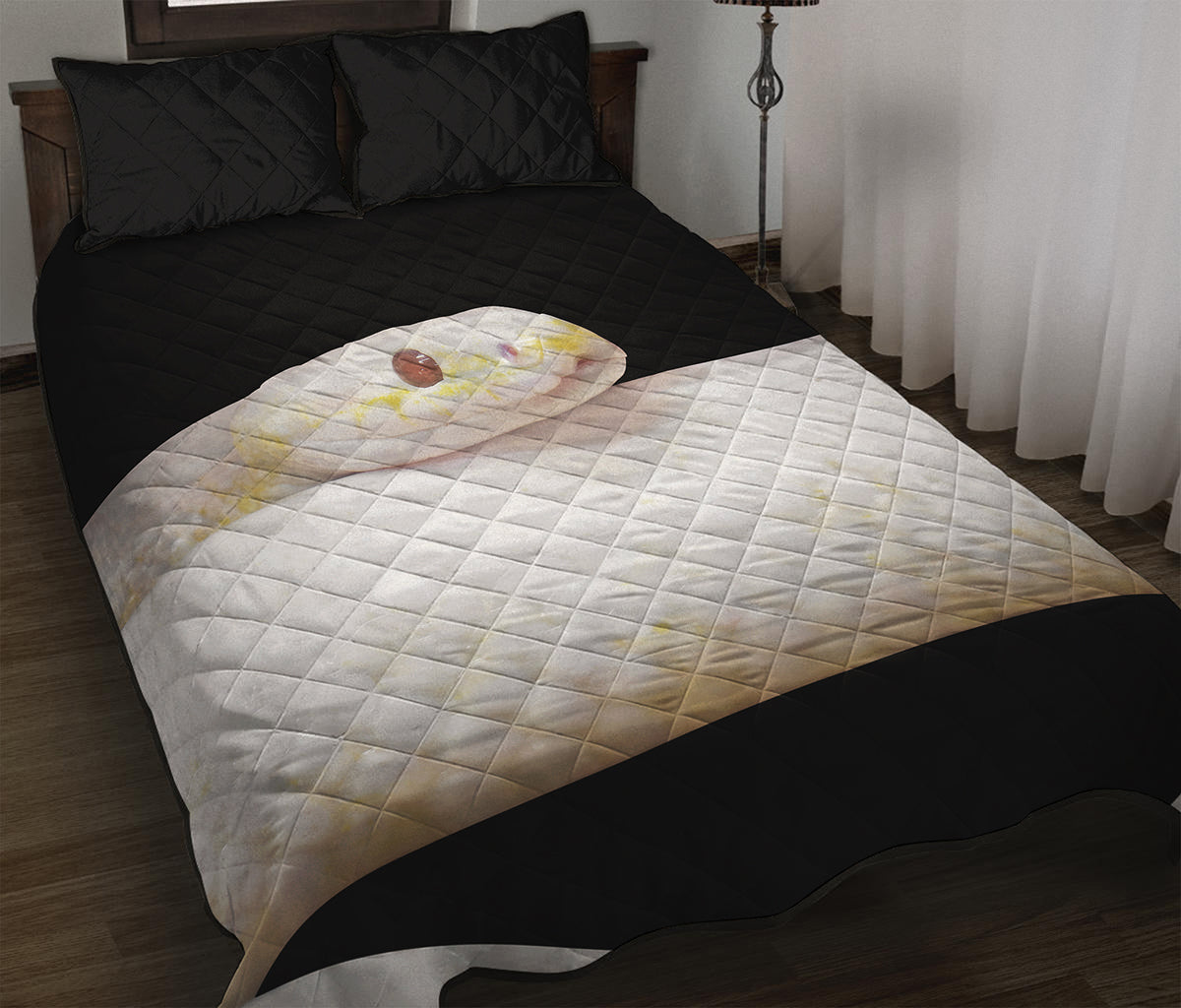 Albino Snake Print Quilt Bed Set
