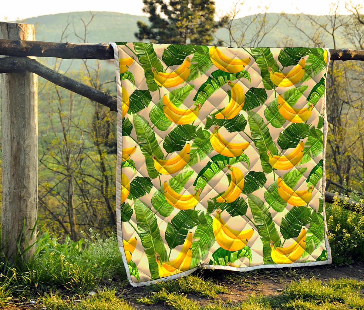 Aloha Banana Pattern Print Quilt