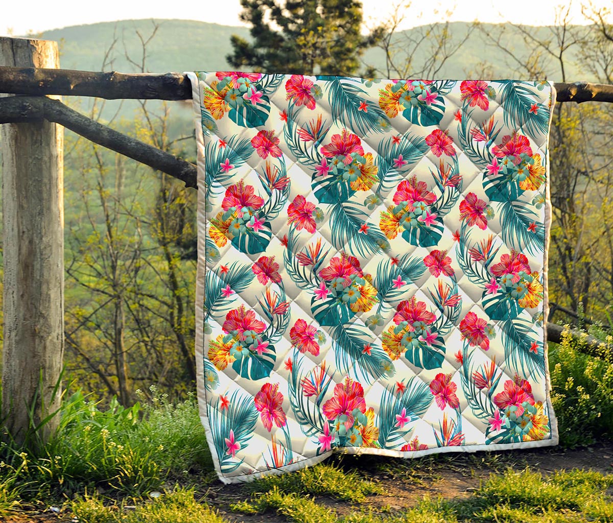 Aloha Hawaii Floral Pattern Print Quilt