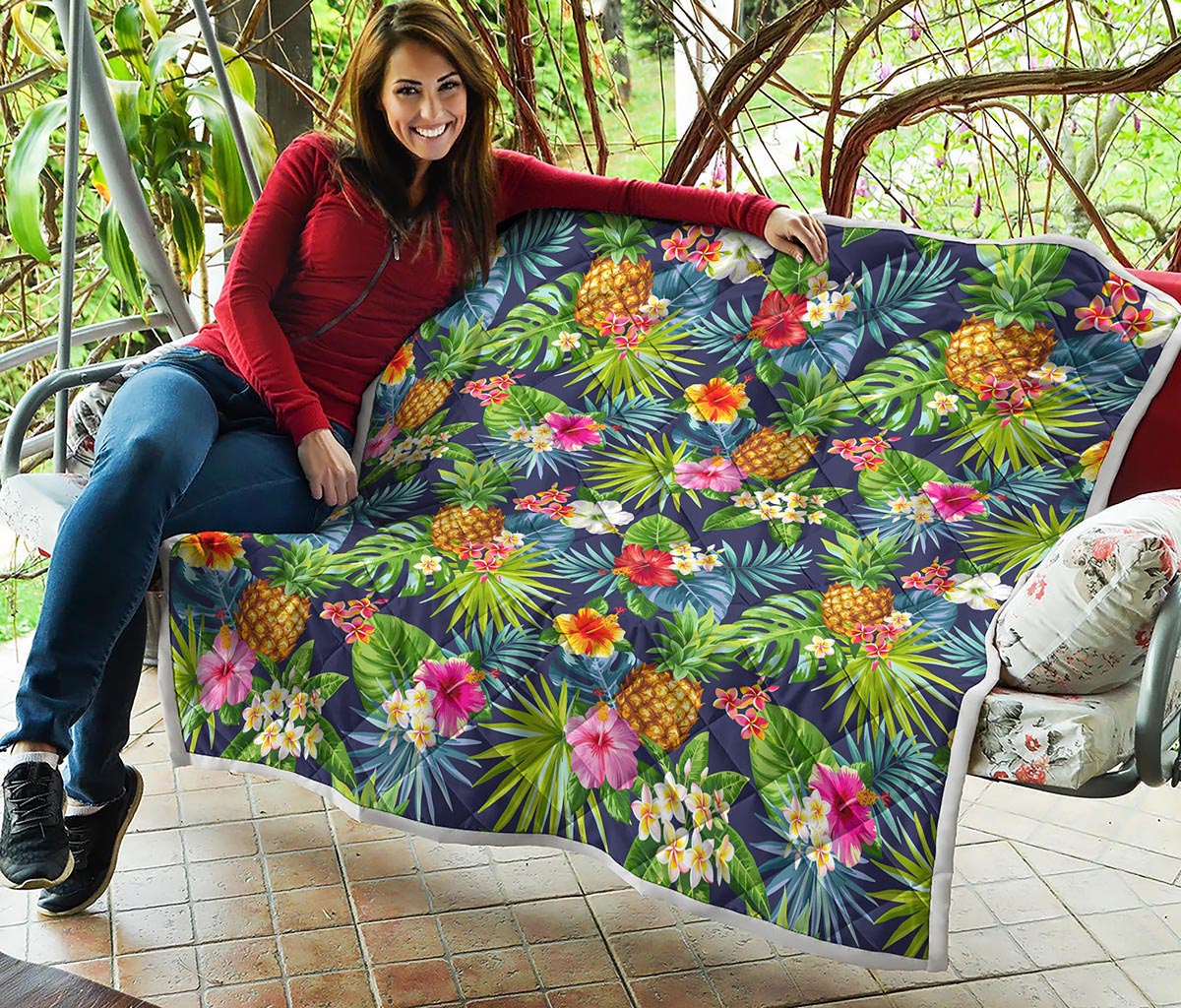 Aloha Hawaii Tropical Pattern Print Quilt