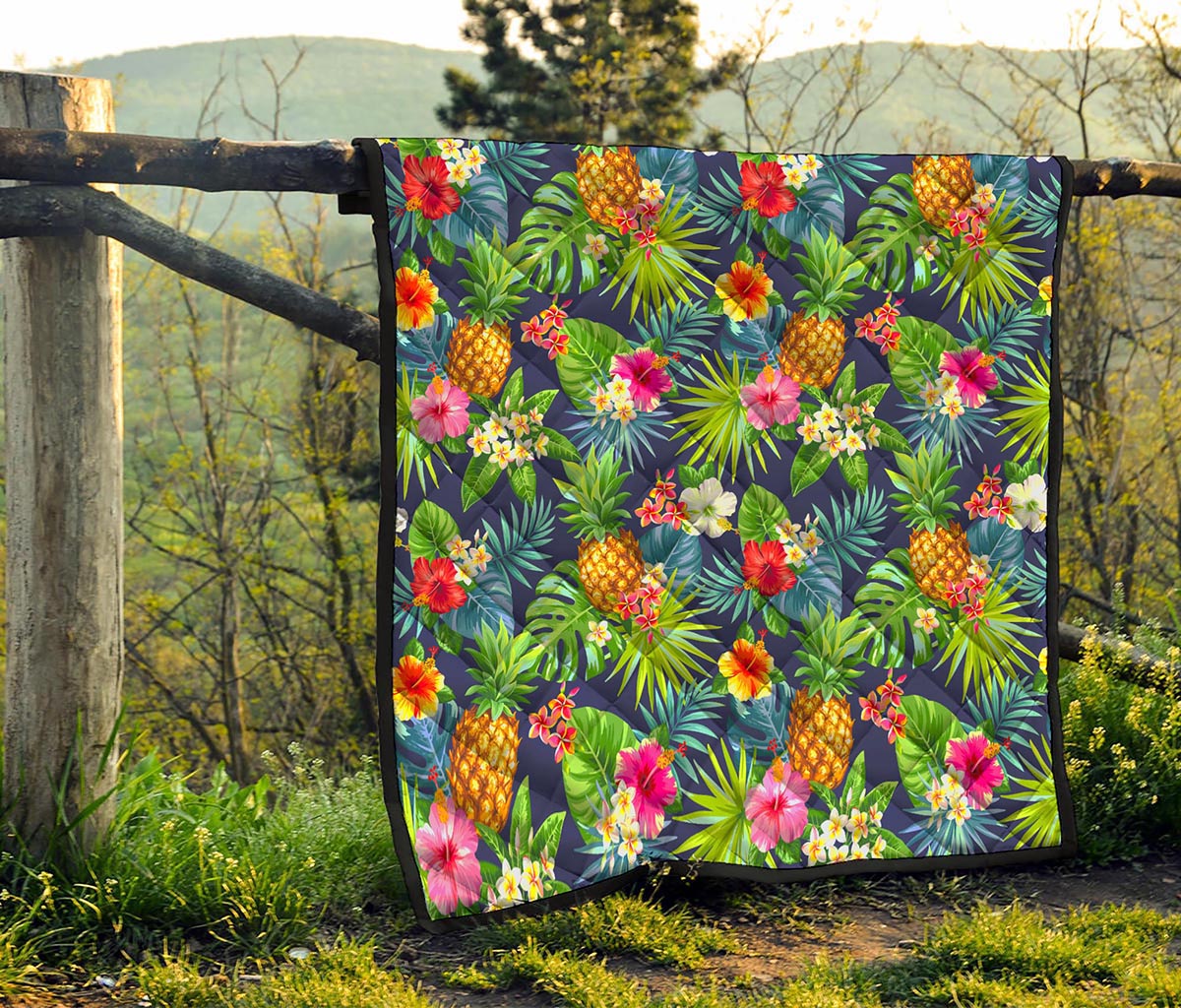 Aloha Hawaii Tropical Pattern Print Quilt