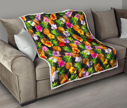 Aloha Hibiscus Pineapple Pattern Print Quilt
