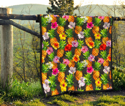 Aloha Hibiscus Pineapple Pattern Print Quilt