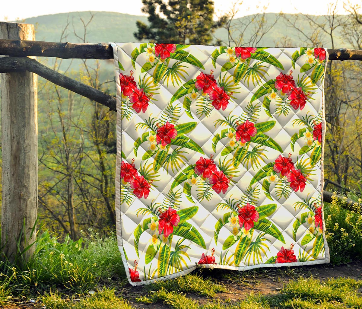 Aloha Hibiscus Tropical Pattern Print Quilt
