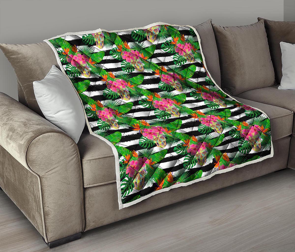 Aloha Skull Striped Pattern Print Quilt