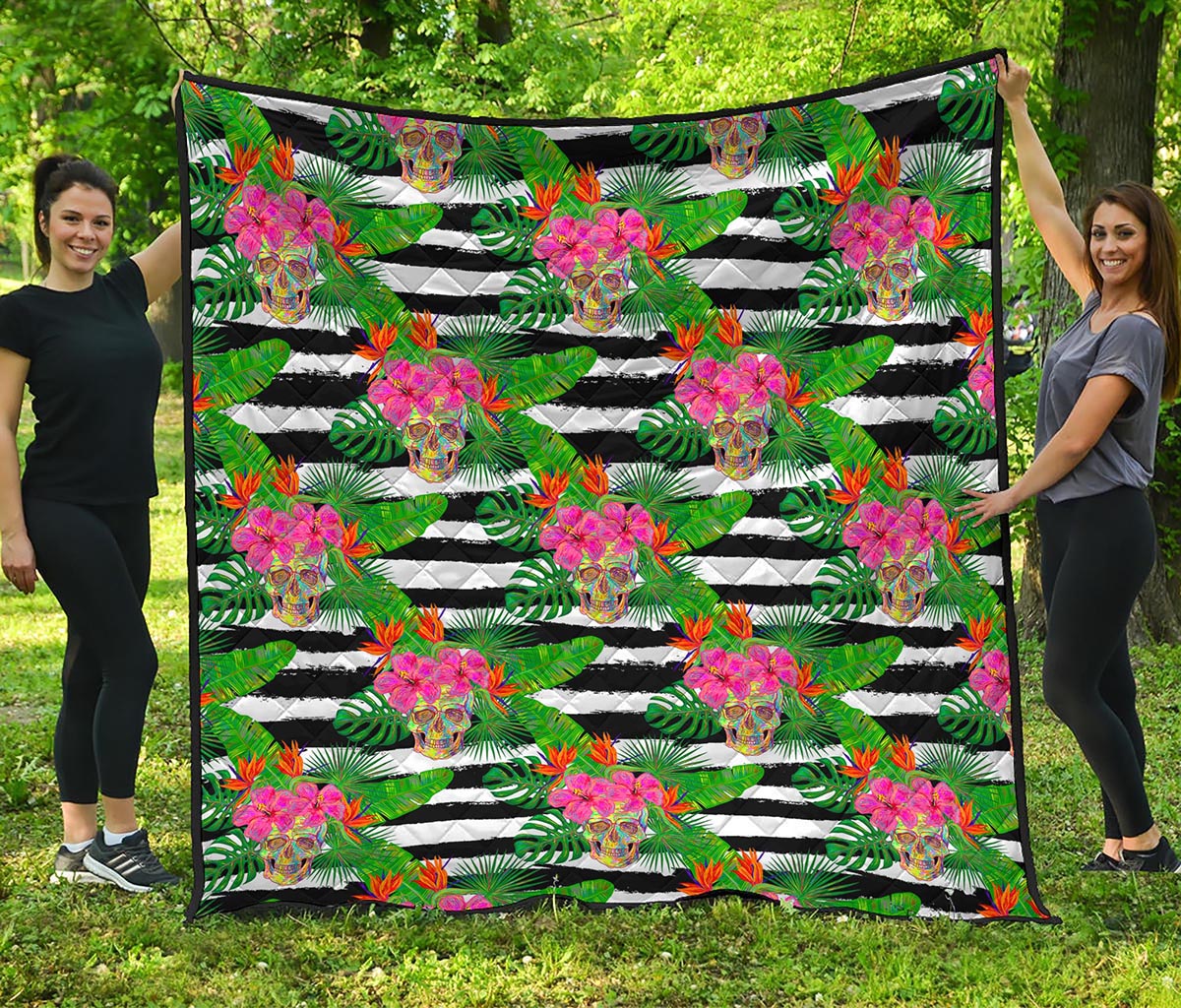 Aloha Skull Striped Pattern Print Quilt