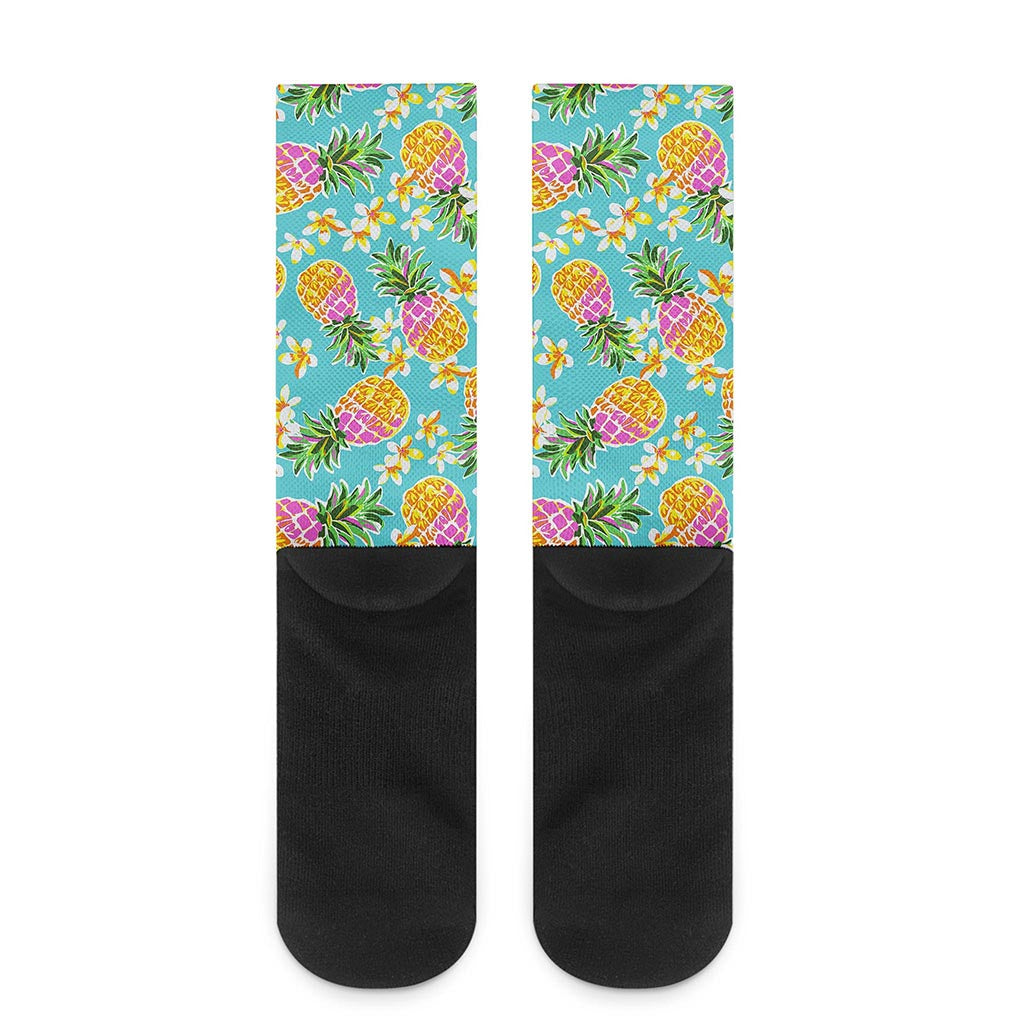 Aloha Summer Pineapple Pattern Print Crew Socks