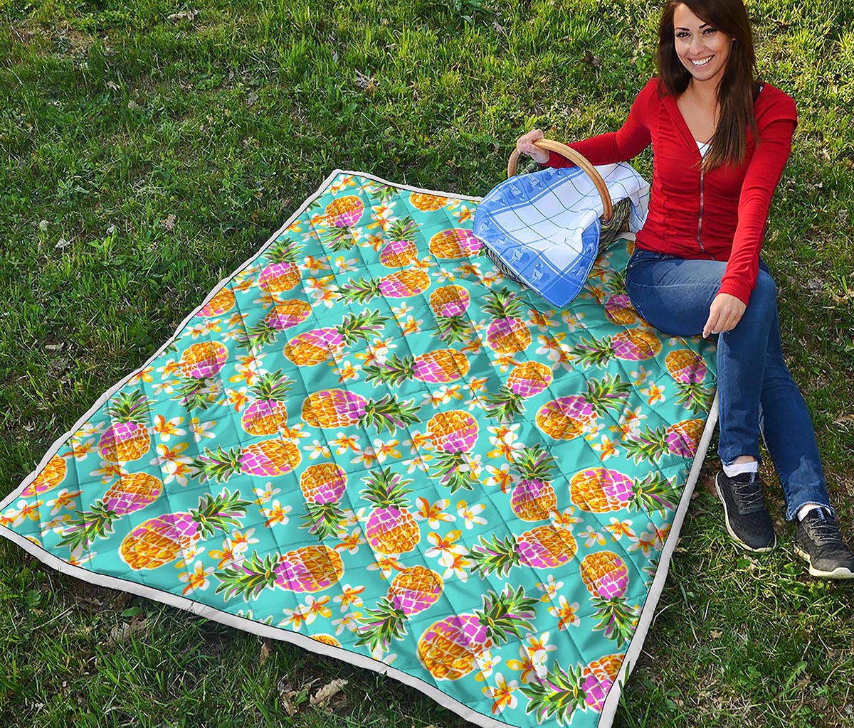 Aloha Summer Pineapple Pattern Print Quilt