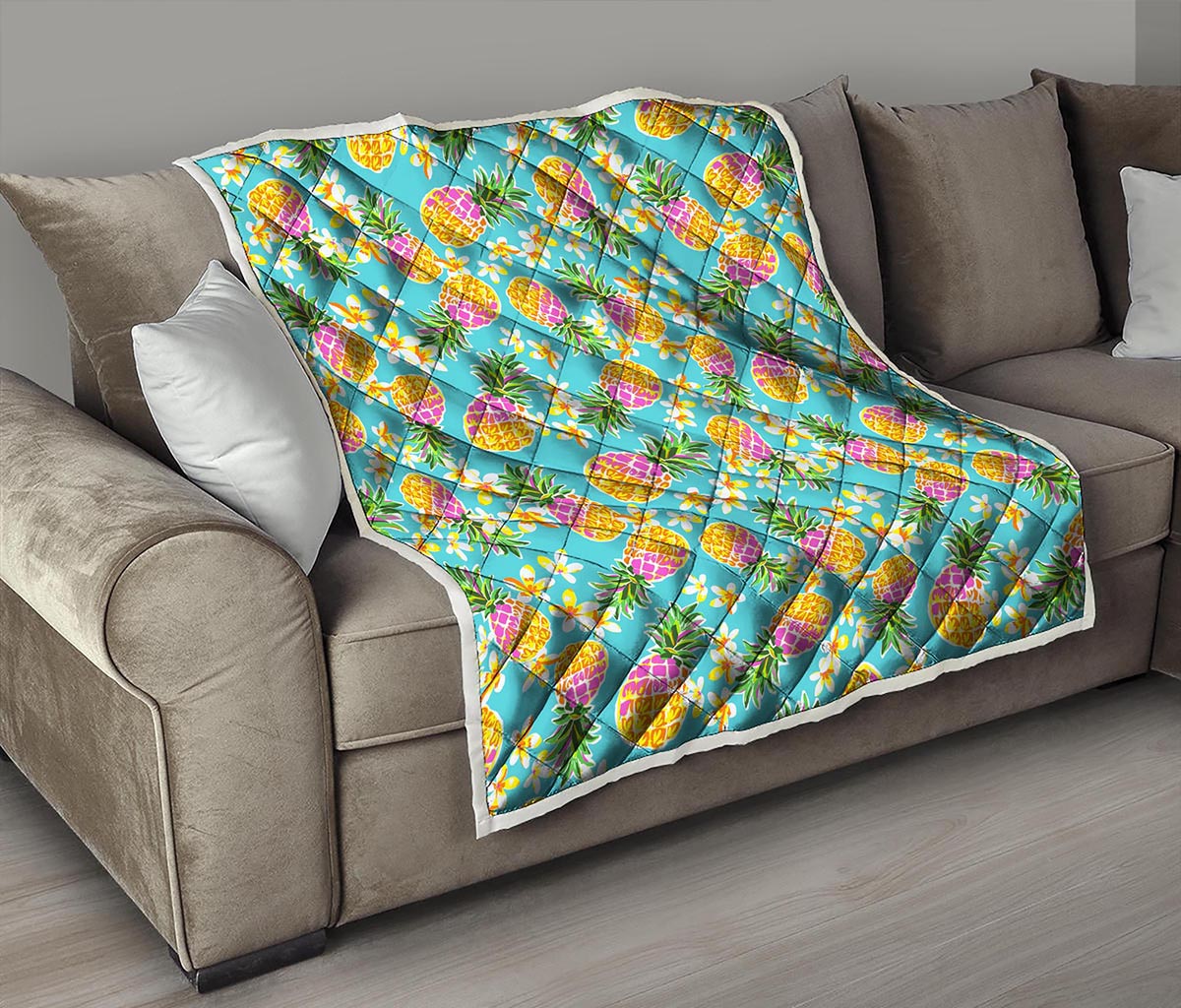 Aloha Summer Pineapple Pattern Print Quilt