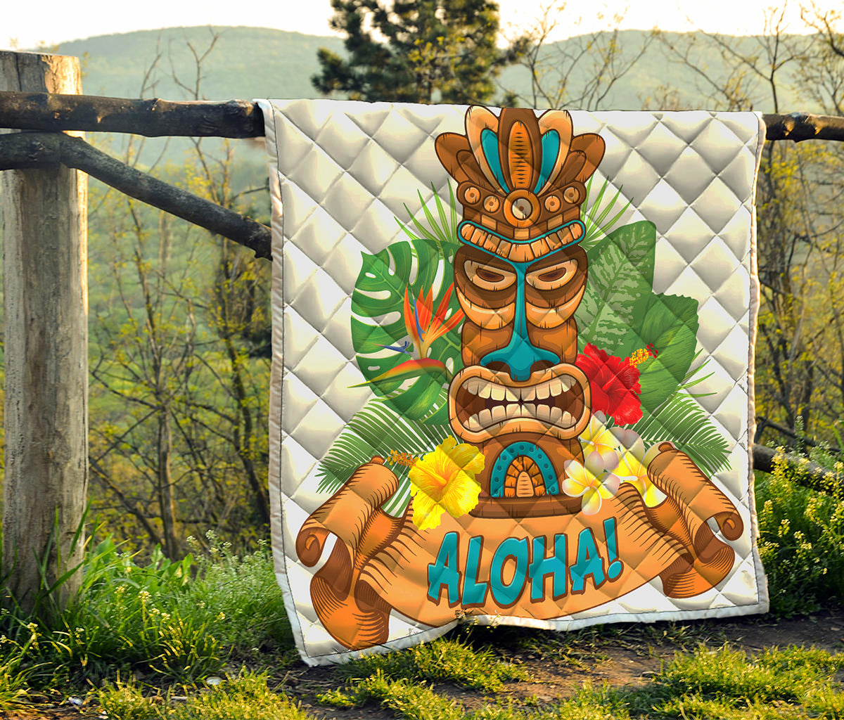 Aloha Tiki Print Quilt