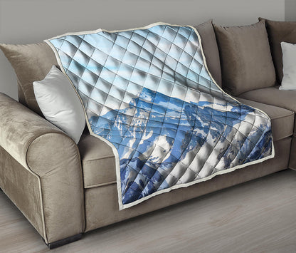 Alps Mountain Print Quilt