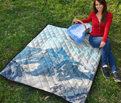 Alps Mountain Print Quilt