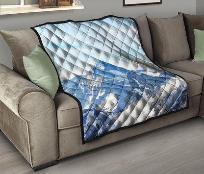Alps Mountain Print Quilt