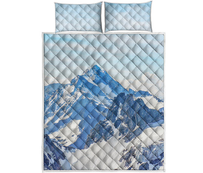 Alps Mountain Print Quilt Bed Set