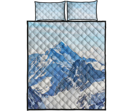 Alps Mountain Print Quilt Bed Set