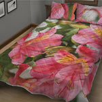 Alstroemeria Flower Print Quilt Bed Set