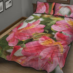 Alstroemeria Flower Print Quilt Bed Set
