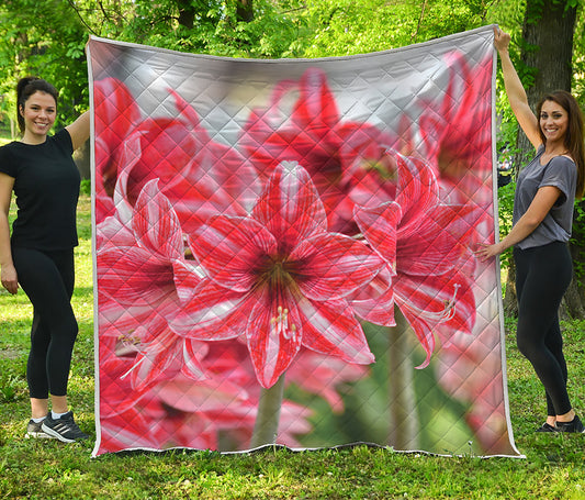 Amaryllis Flower Print Quilt
