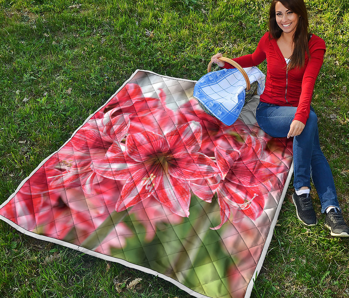 Amaryllis Flower Print Quilt