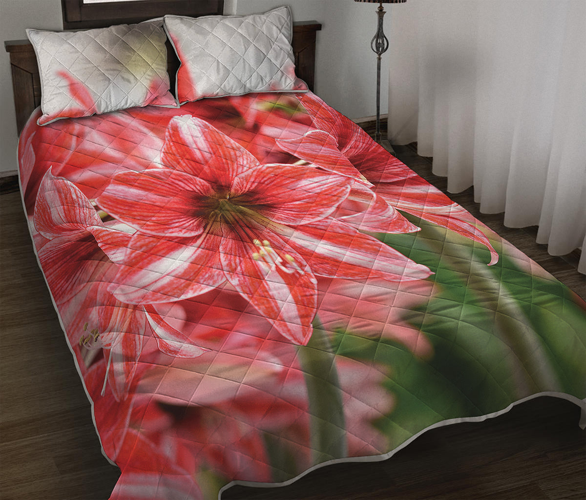 Amaryllis Flower Print Quilt Bed Set