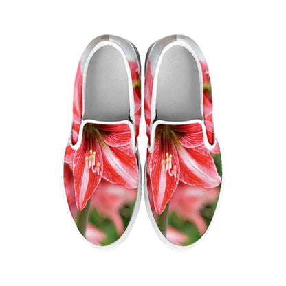 Amaryllis Flower Print White Slip On Shoes