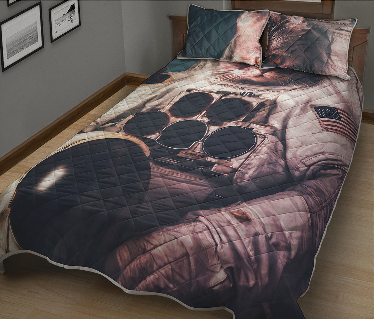 American Astronaut Cat Print Quilt Bed Set