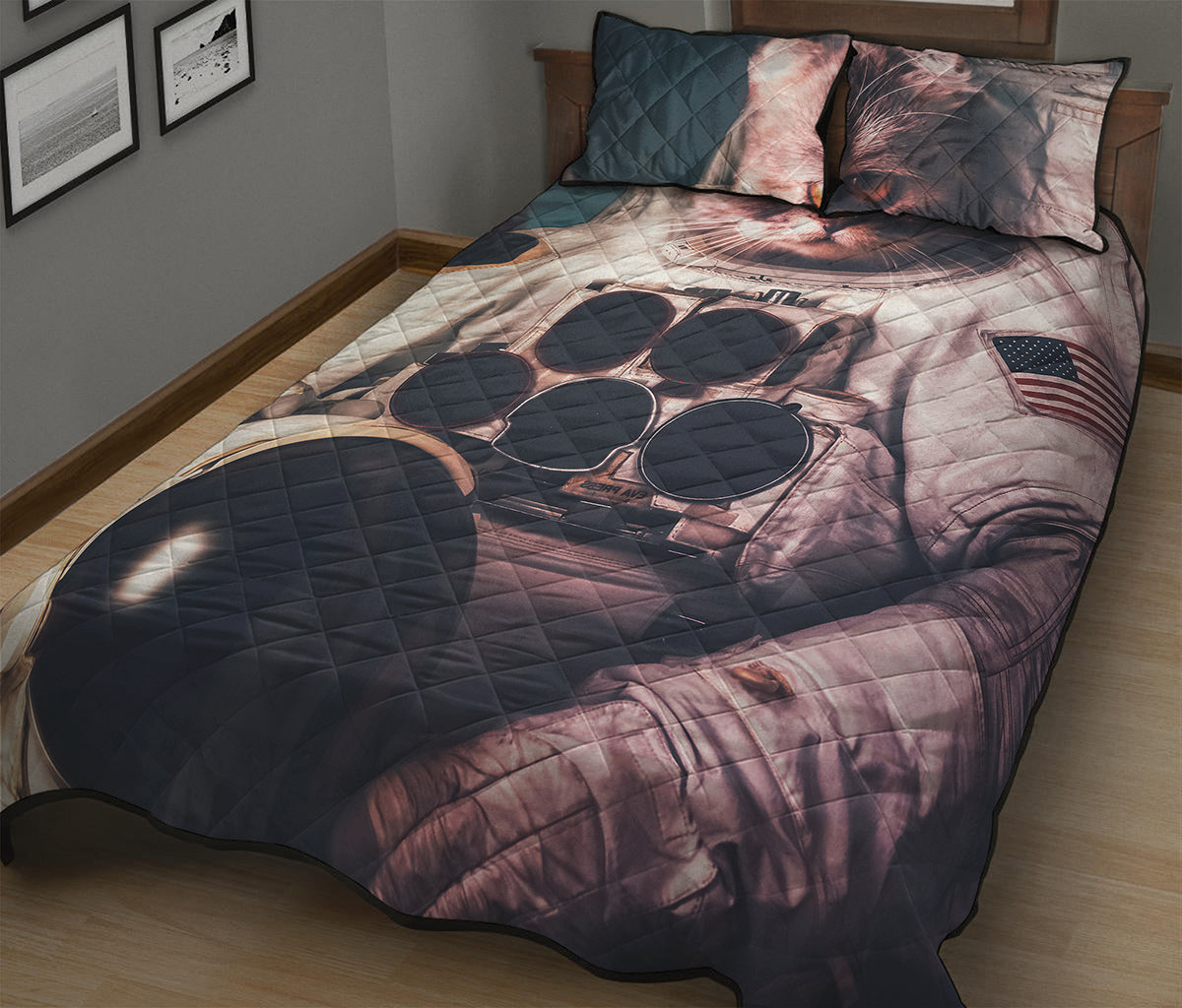 American Astronaut Cat Print Quilt Bed Set