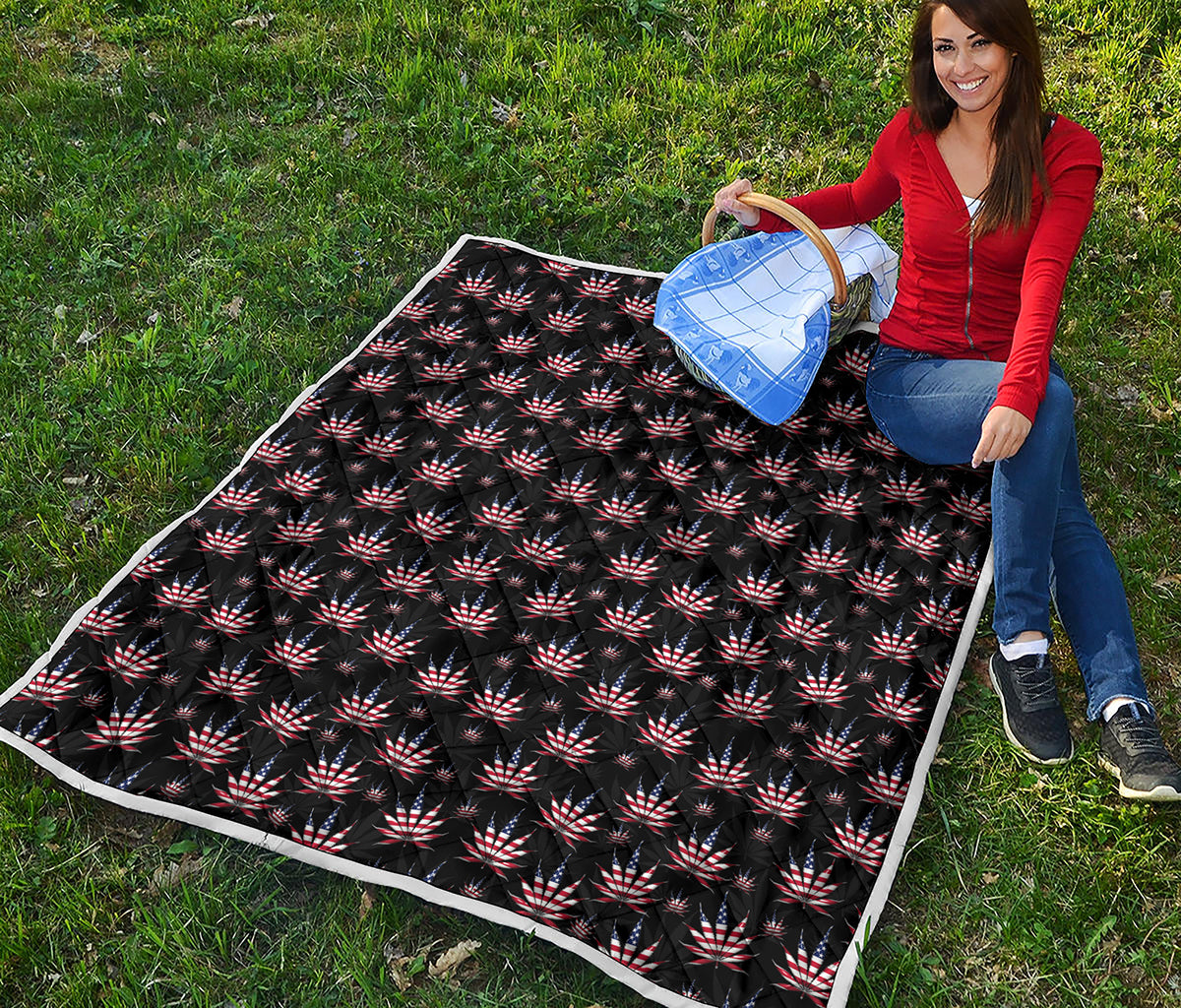 American Marijuana Leaf Pattern Print Quilt