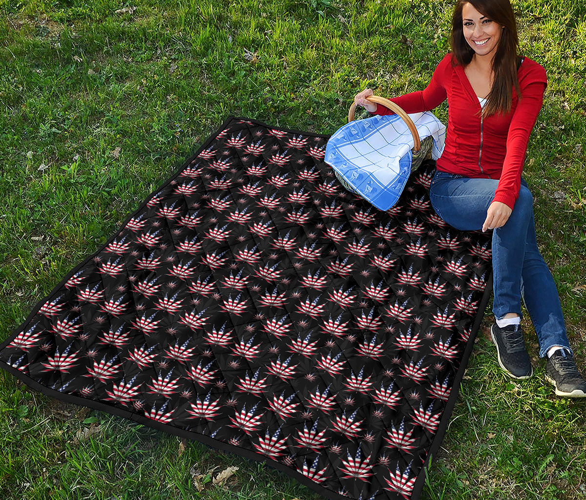 American Marijuana Leaf Pattern Print Quilt