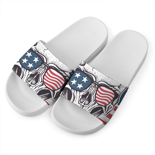 American Skull With Sunglasses Print White Slide Sandals
