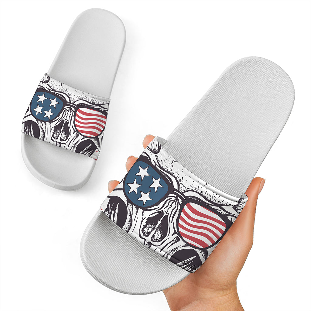 American Skull With Sunglasses Print White Slide Sandals