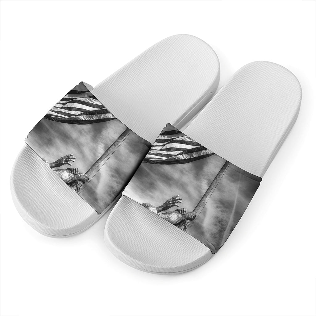 American War Memorial Print White Slide Sandals