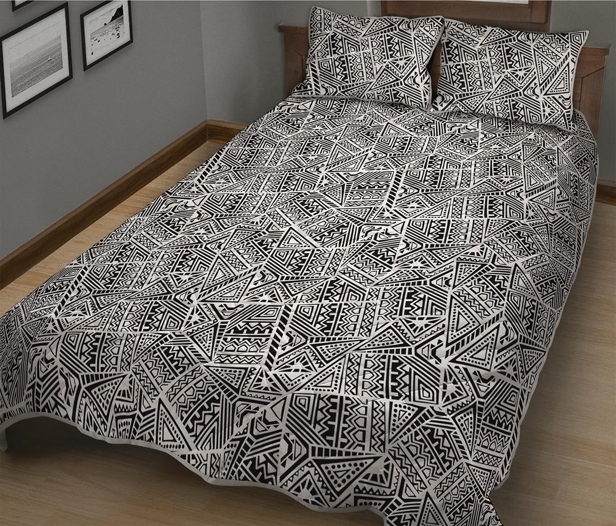 Ancient Aztec Tribal Pattern Print Quilt Bed Set