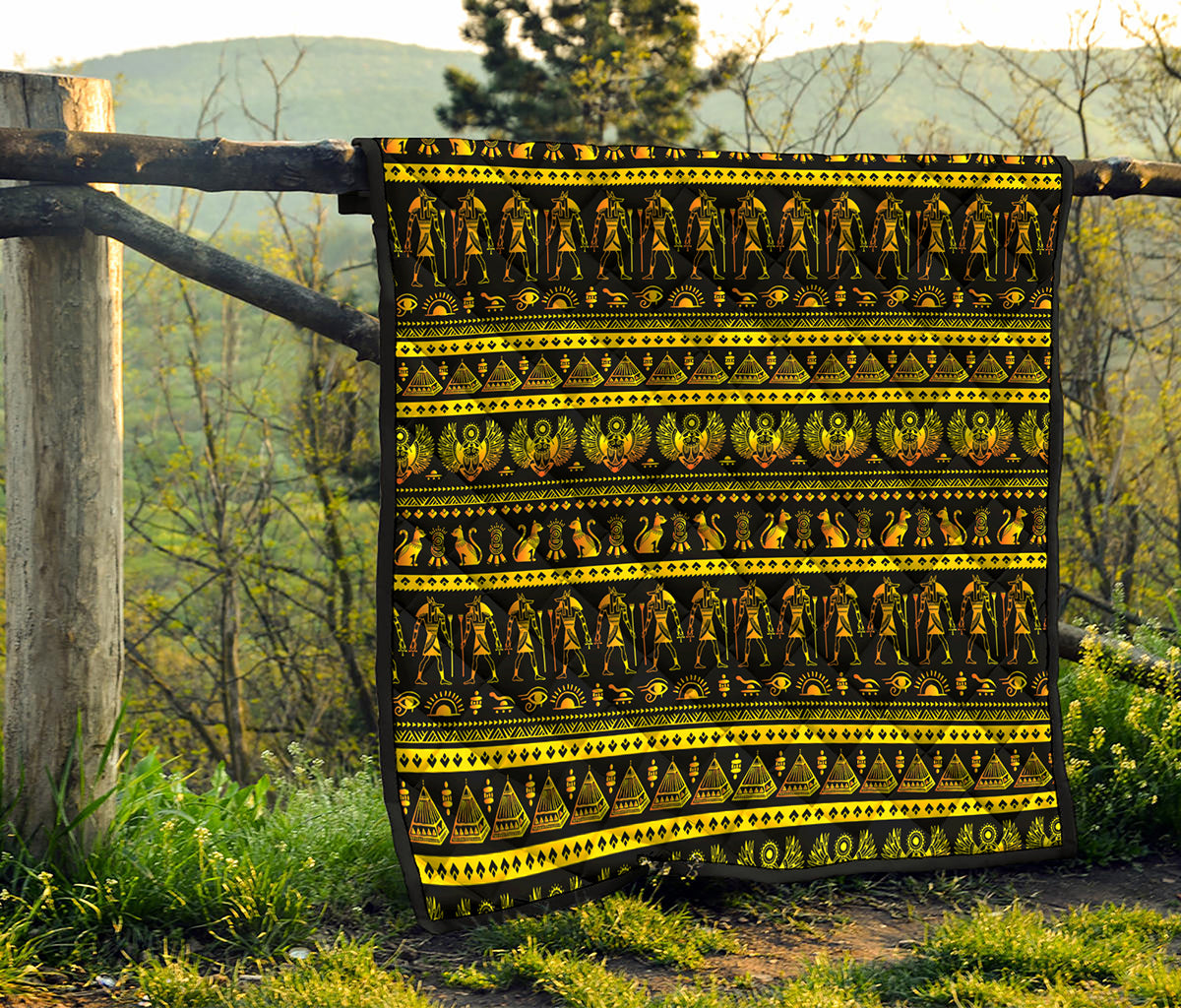 Ancient Egyptian Pattern Print Quilt