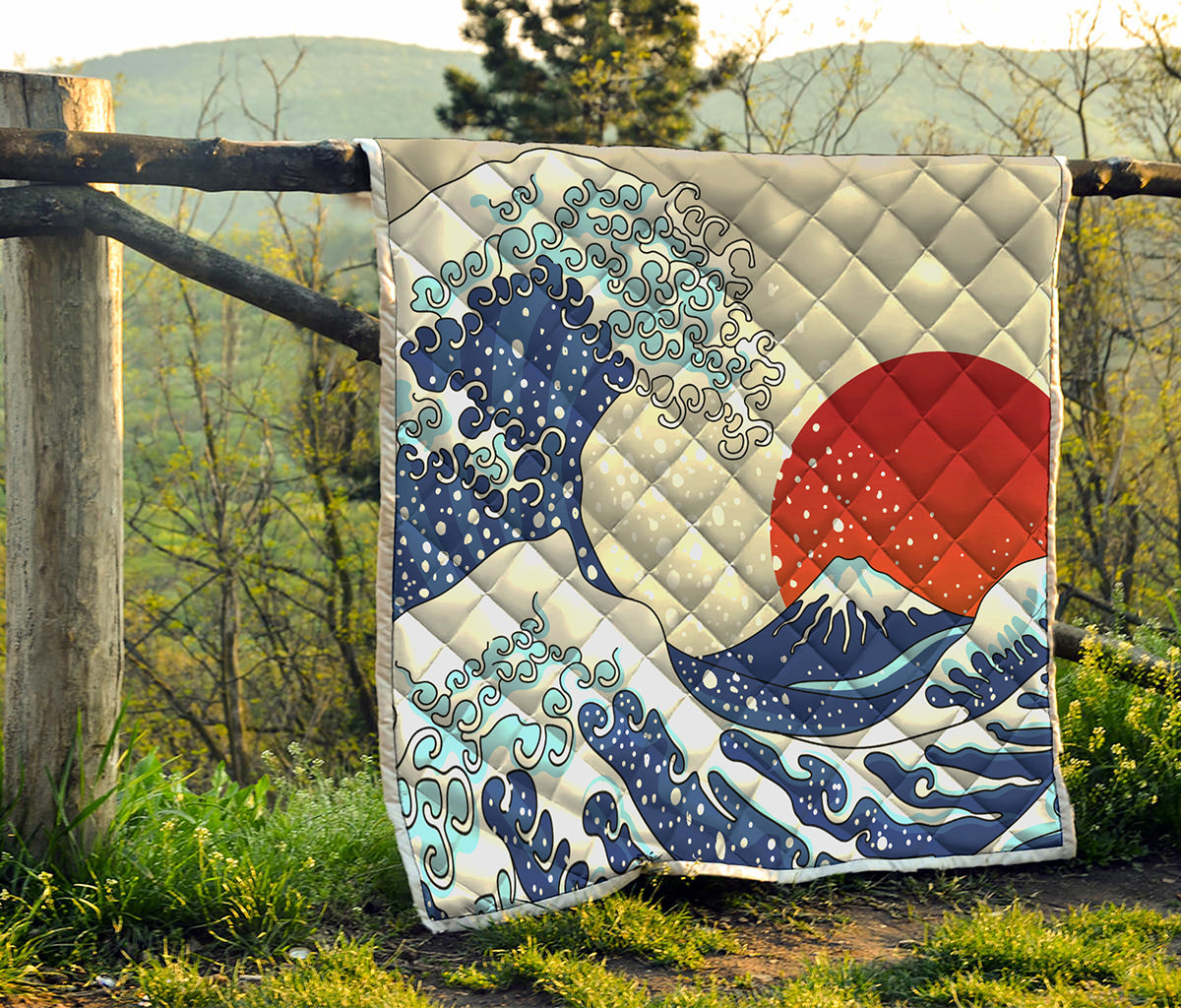 Ancient Great Japanese Wave Print Quilt