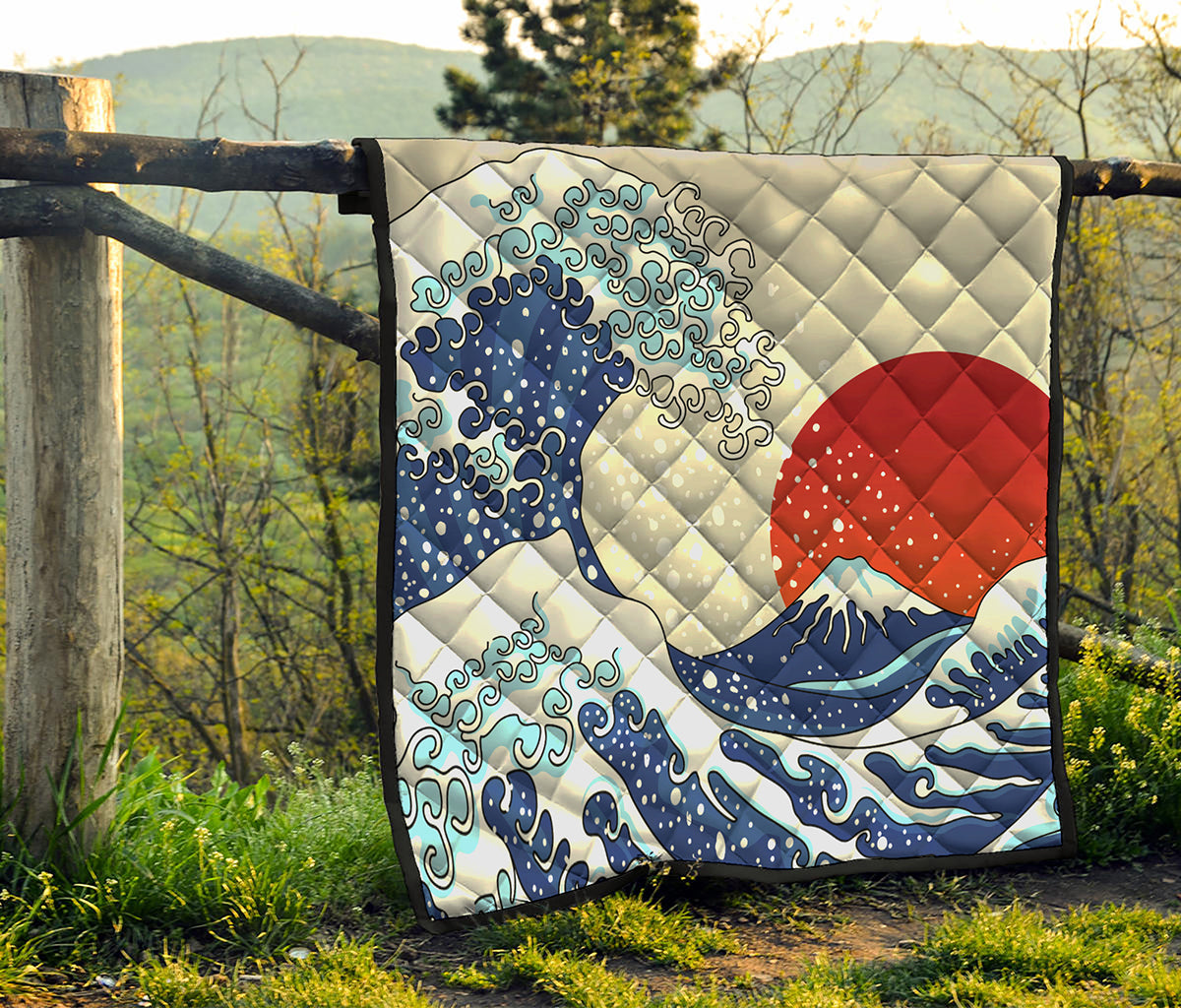 Ancient Great Japanese Wave Print Quilt