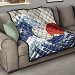 Ancient Great Japanese Wave Print Quilt