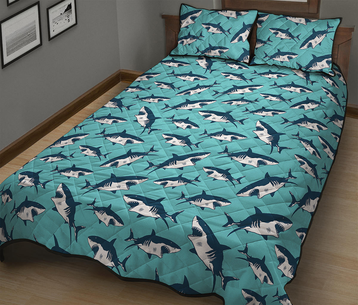 Angry Shark Pattern Print Quilt Bed Set