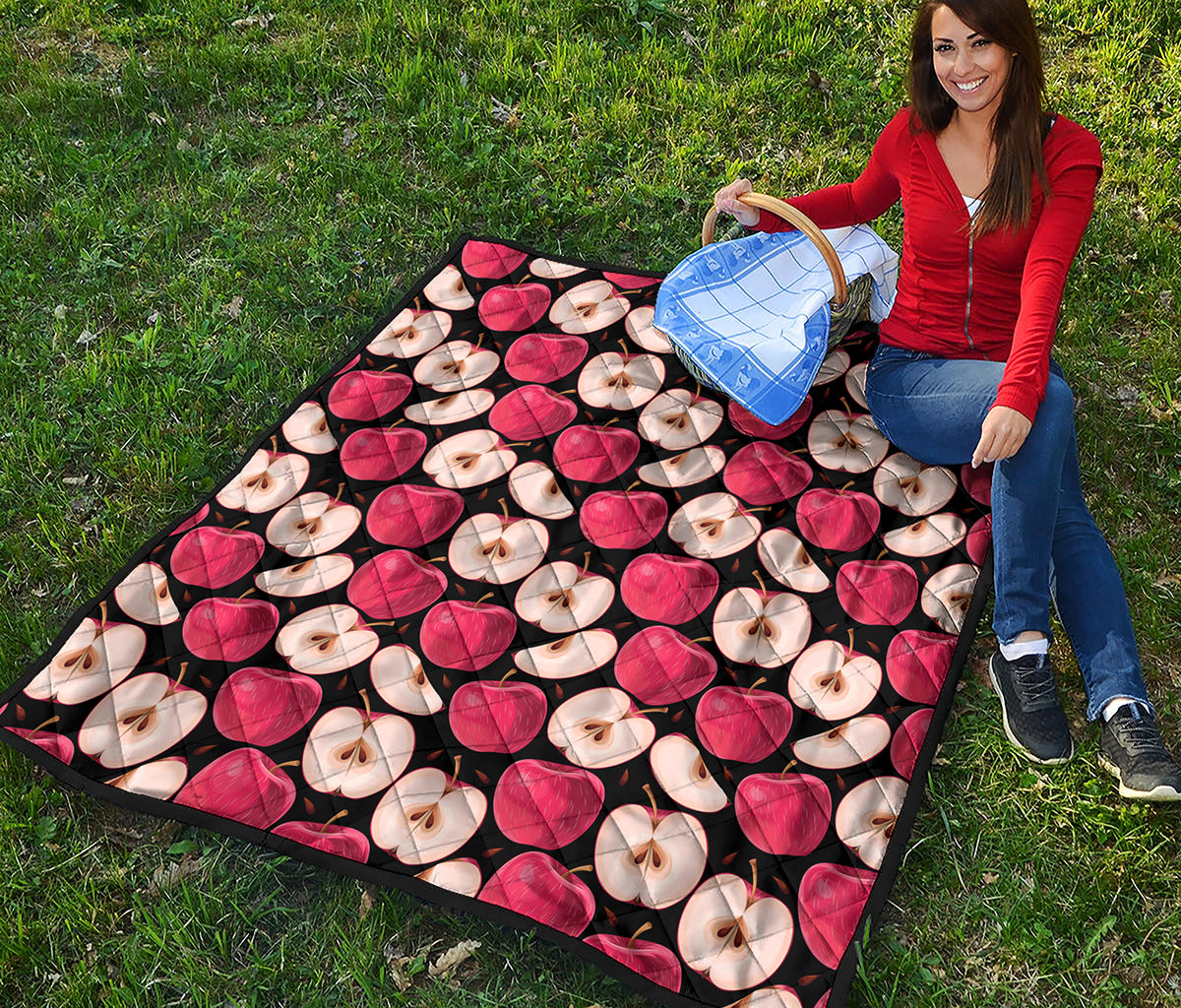 Apple Pattern Print Quilt