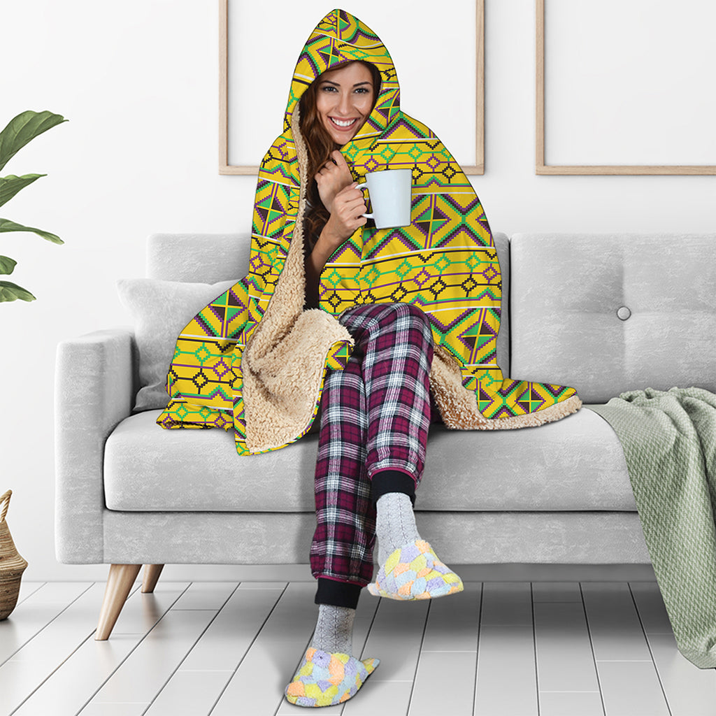 Asante Kente Pattern Print Hooded Blanket